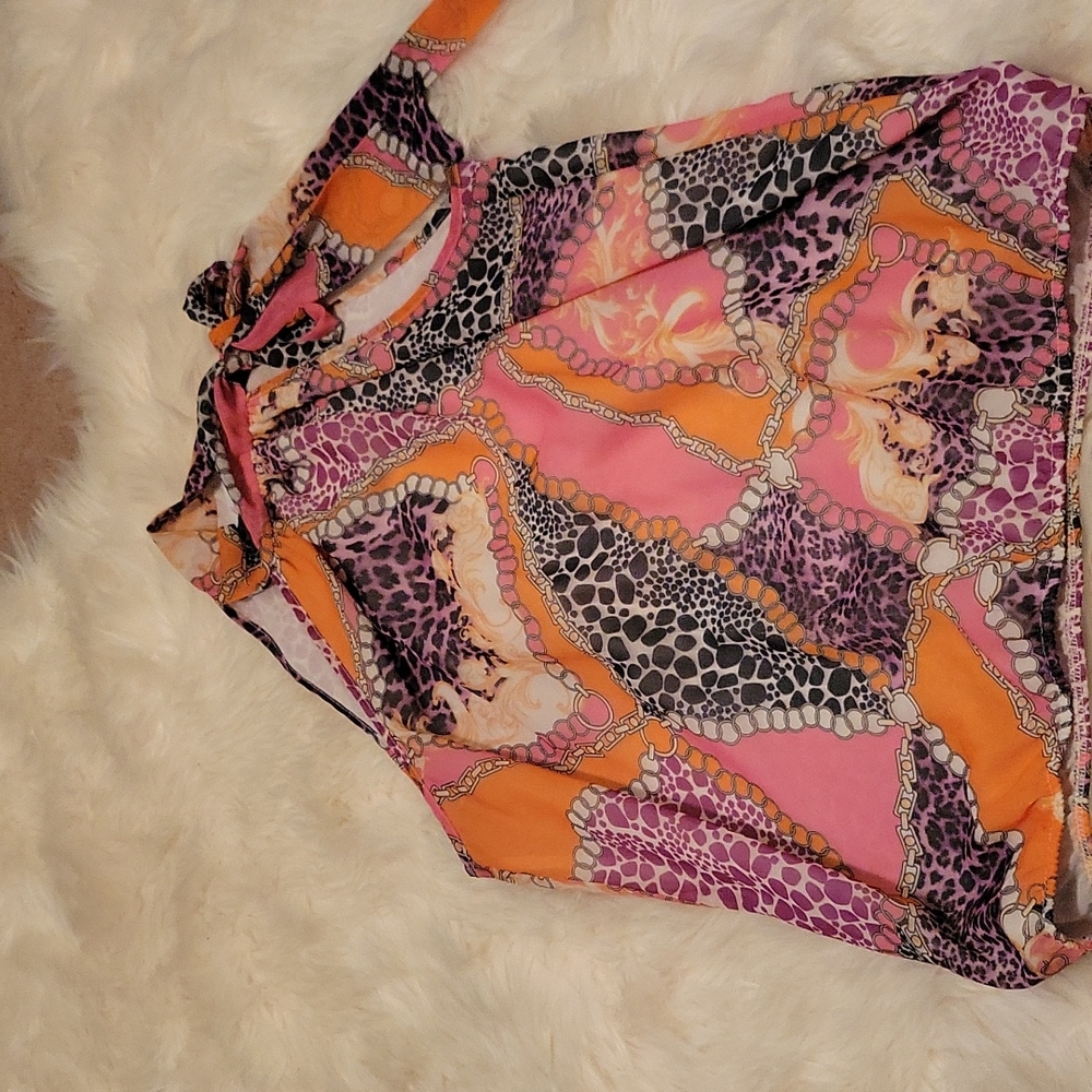 Sleeveless blouse